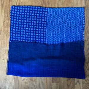 BARNEYS New York Cotton/ Linen Blue Patterned Scarf
